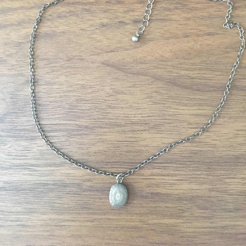 Locket necklace
